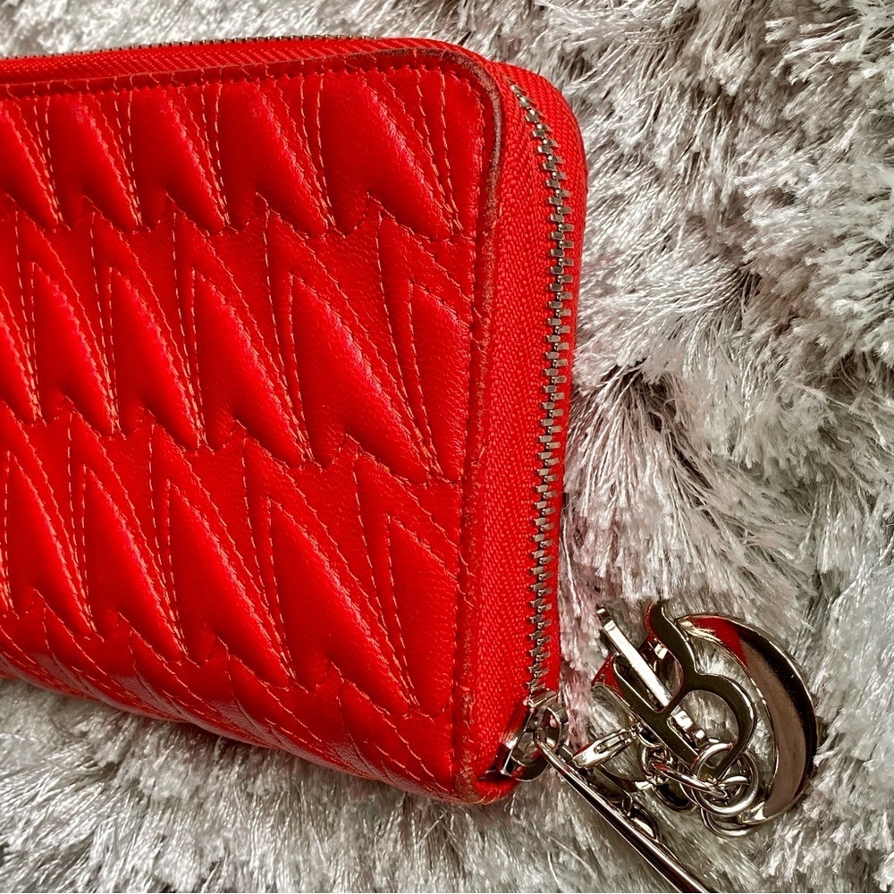 Christian Dior Voyageur Red Leather Wallet - Picture 6 of 11